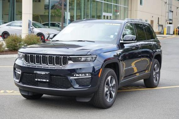 JEEP GRAND CHEROKEE 2024 1C4RJYB65R8505230 image JEEP GRAND CHEROKEE 2024 1C4RJYB65R8505230 image